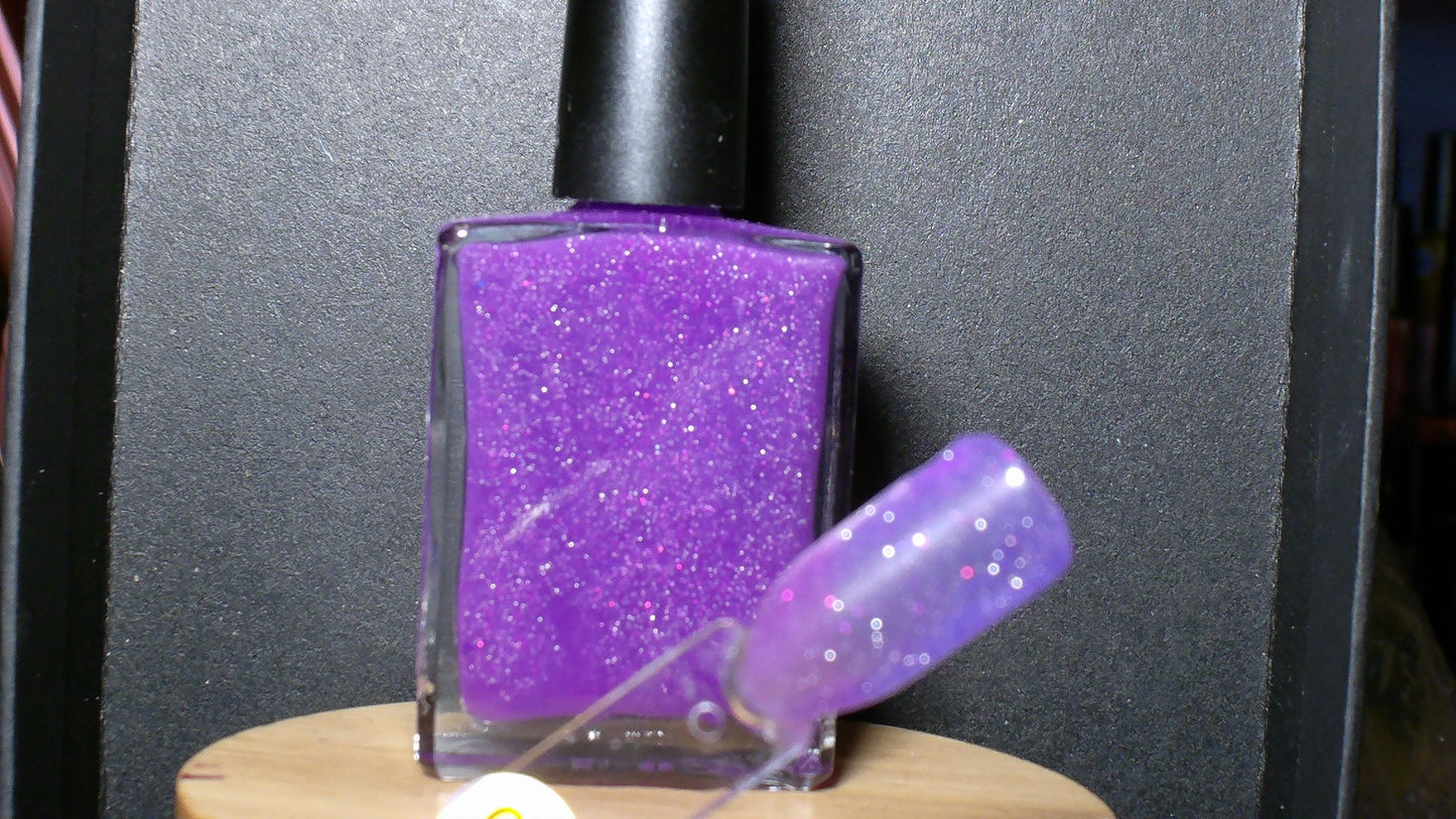 Color 56 PurBlu Color Change Nail Polish