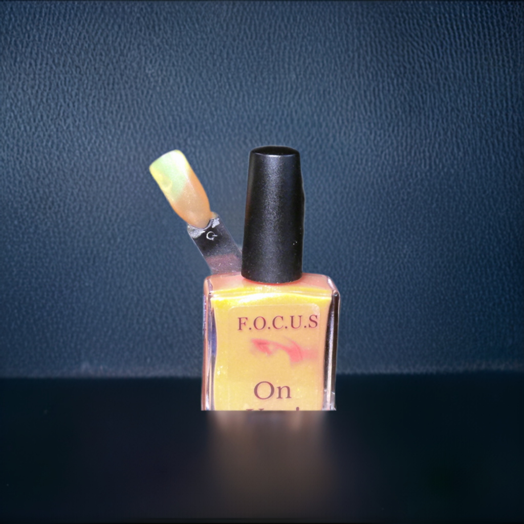 Color 59 Carrbanana Color Change Nail Polish